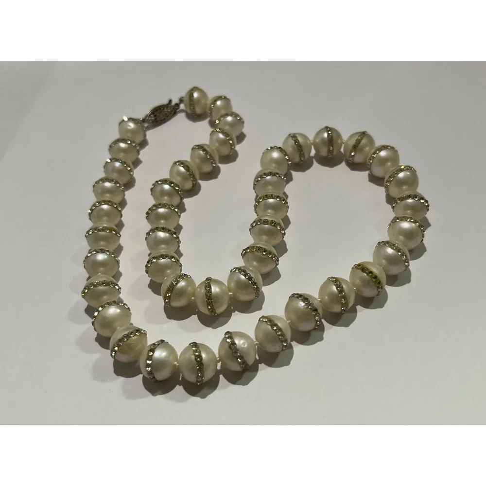 White Simulated‎ Pearl w/ Rhinestones Necklace middle 10 mm 18 inches Jewelry
